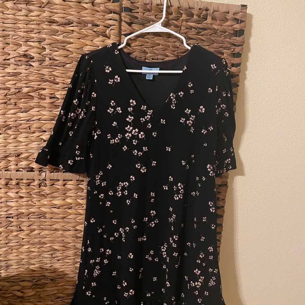 CeCe Classic Black Apparel